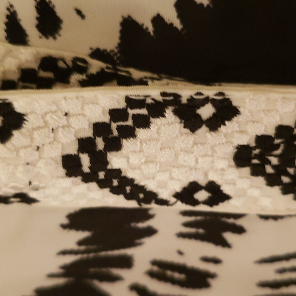 Blouse - Picture 3 of 8